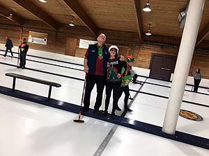 I hear Santa on the roof